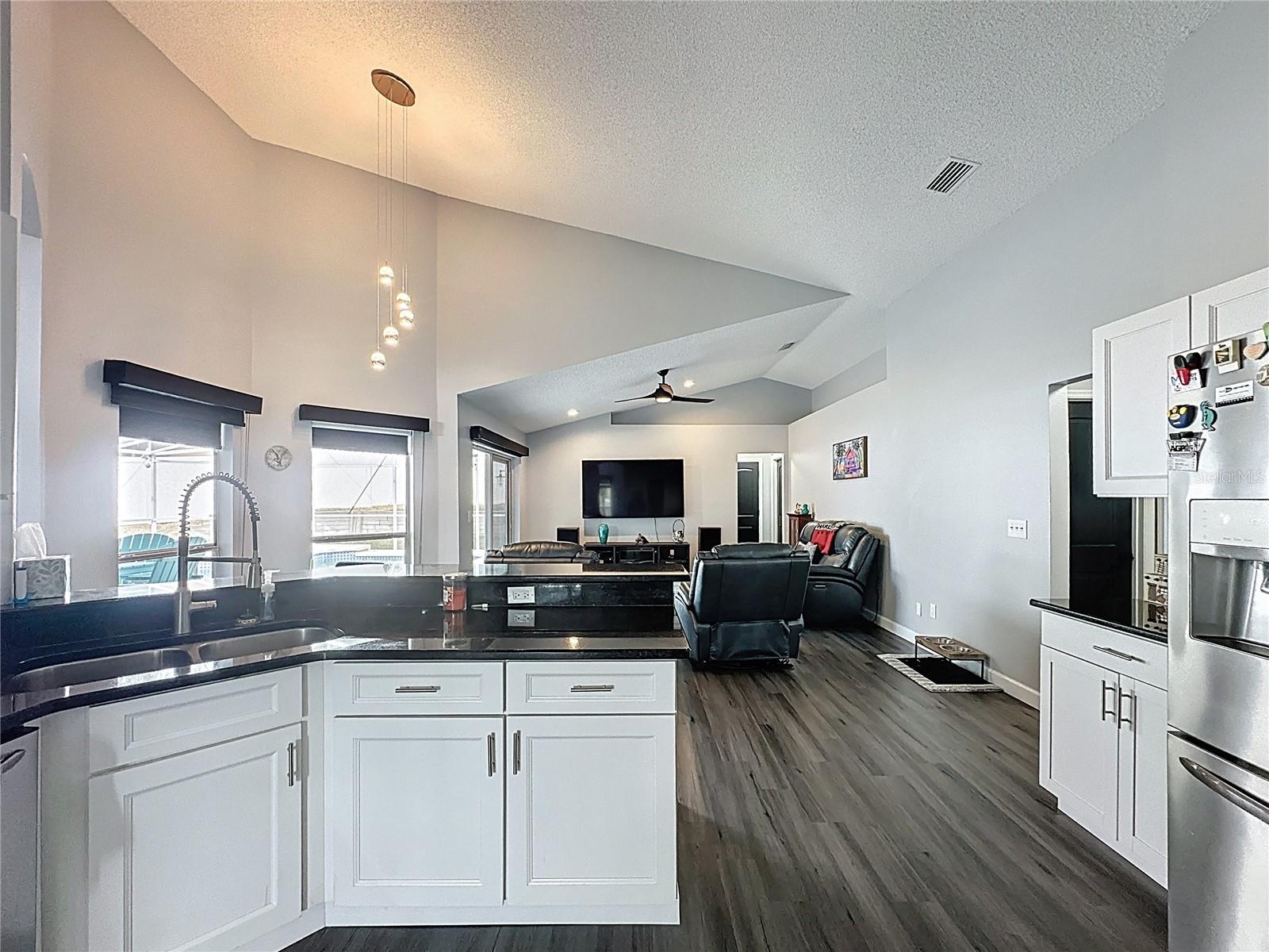 BERMUDA POINTE/SOUTHERN DUNES - Residential