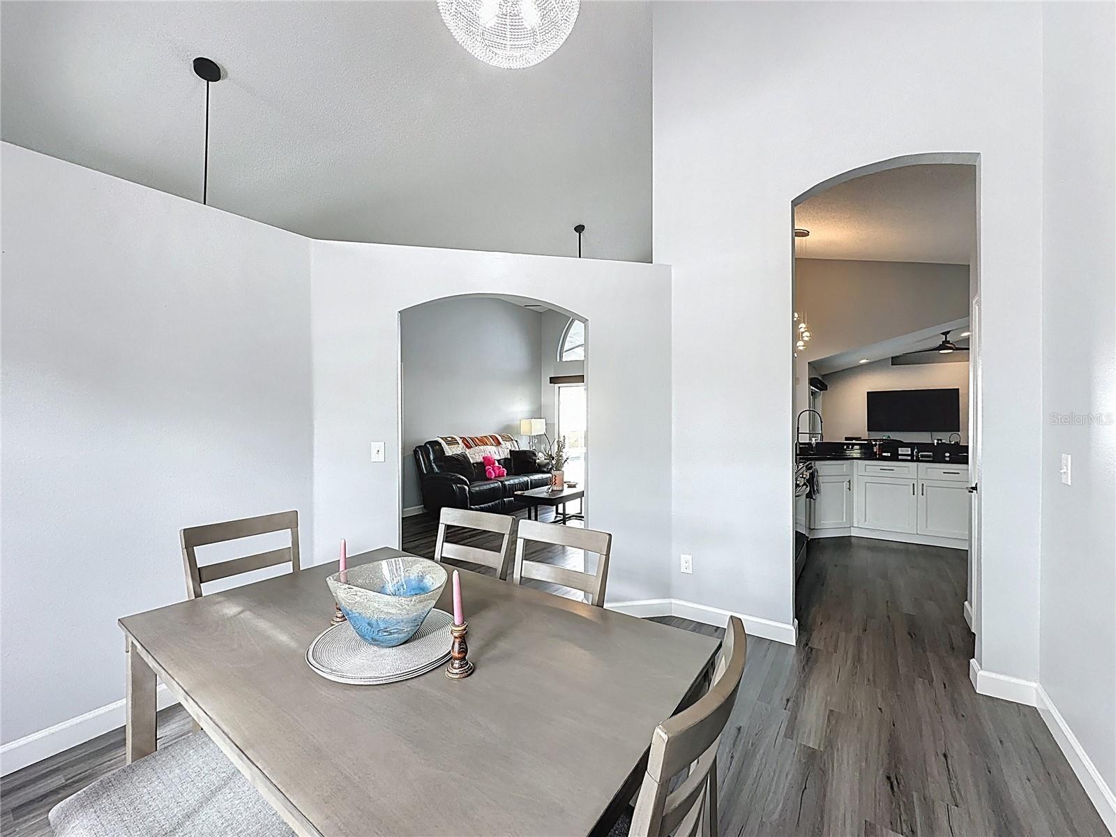 BERMUDA POINTE/SOUTHERN DUNES - Residential