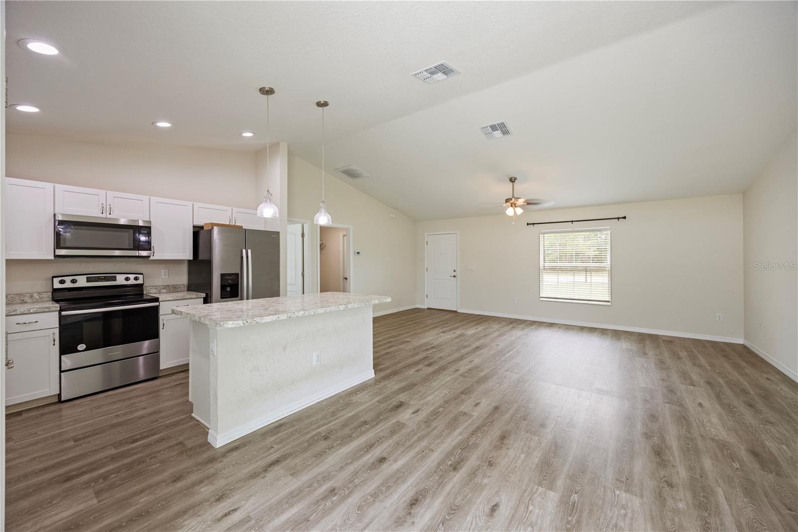 476 MARION OAKS PASS