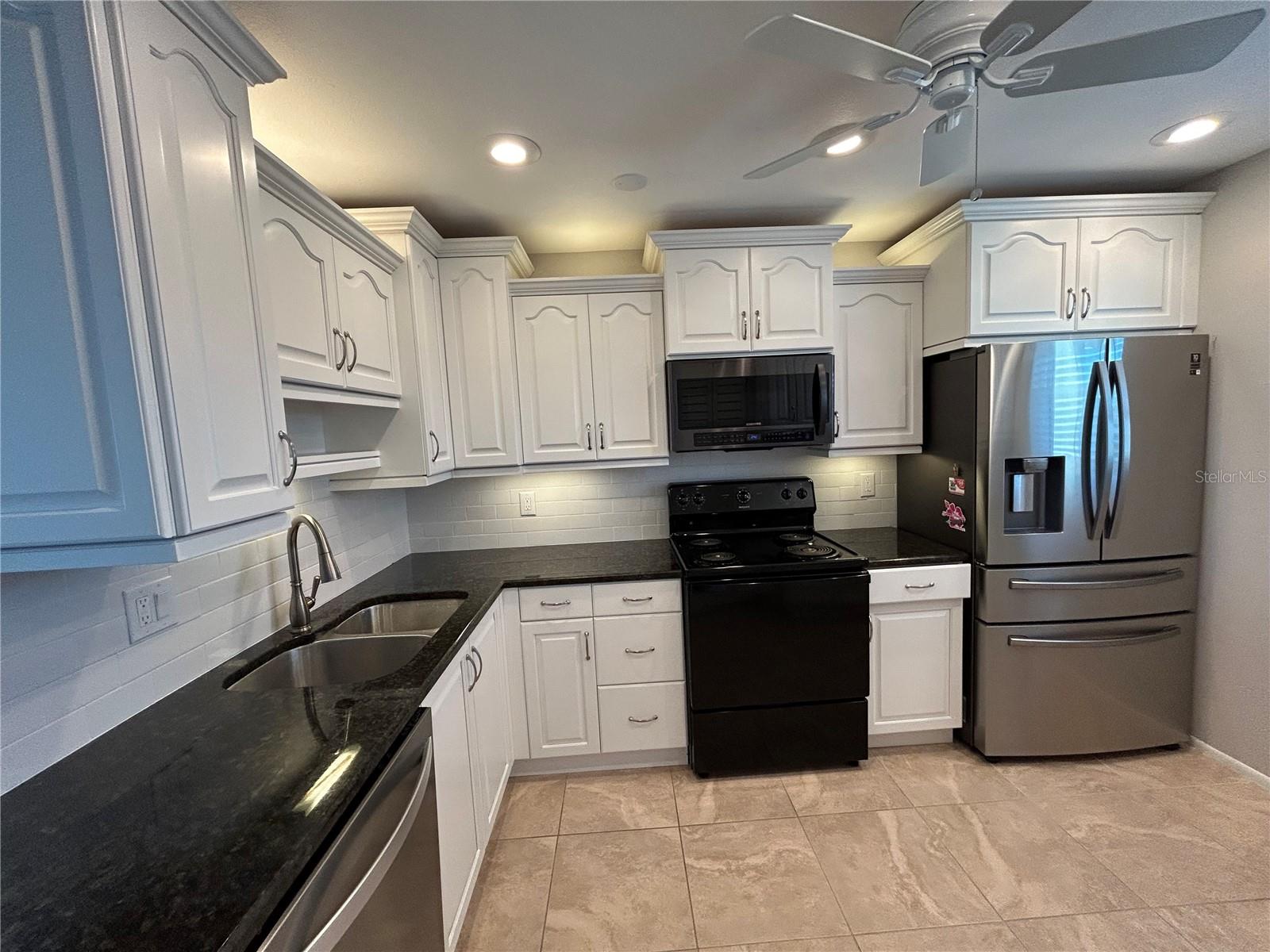IRONWOOD FIFTH - Residential Lease