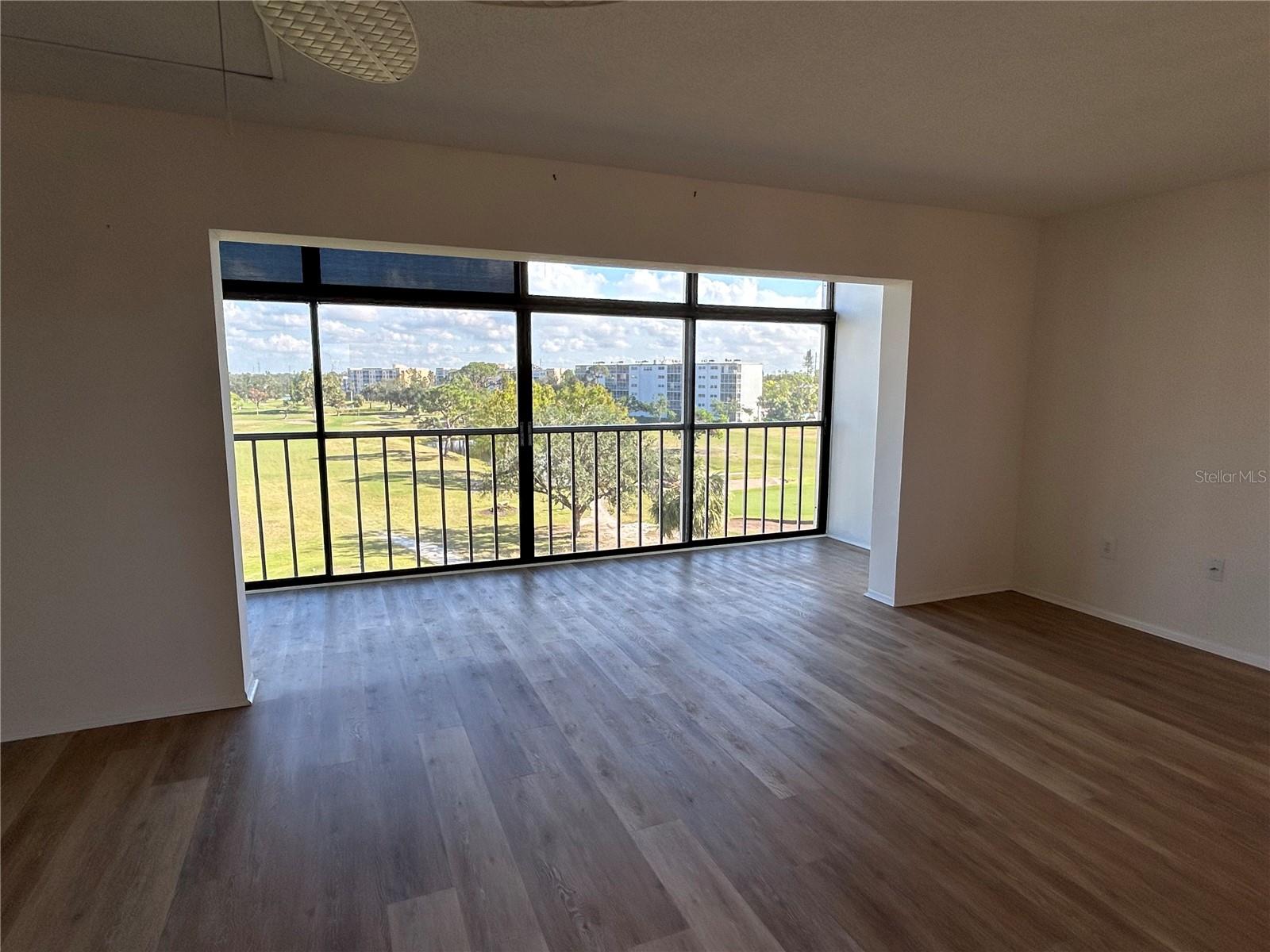 IRONWOOD FIFTH - Residential Lease