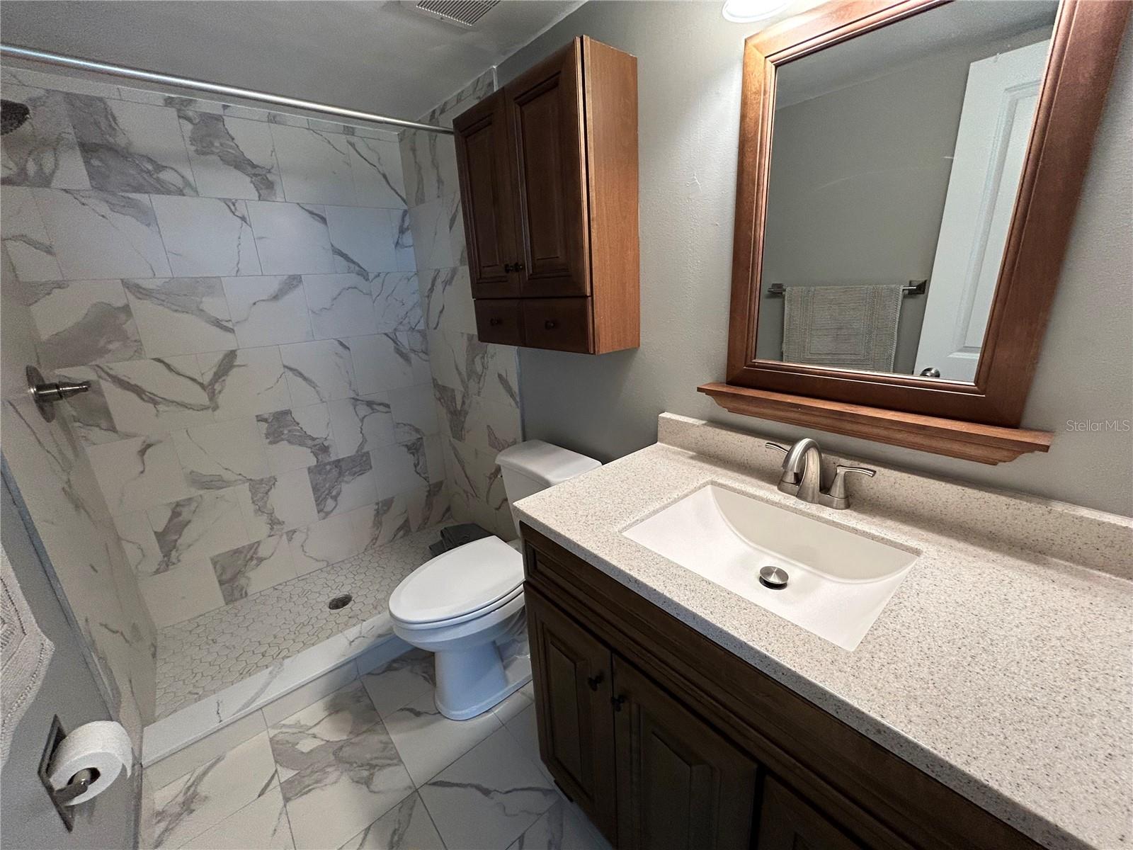 IRONWOOD FIFTH - Residential Lease