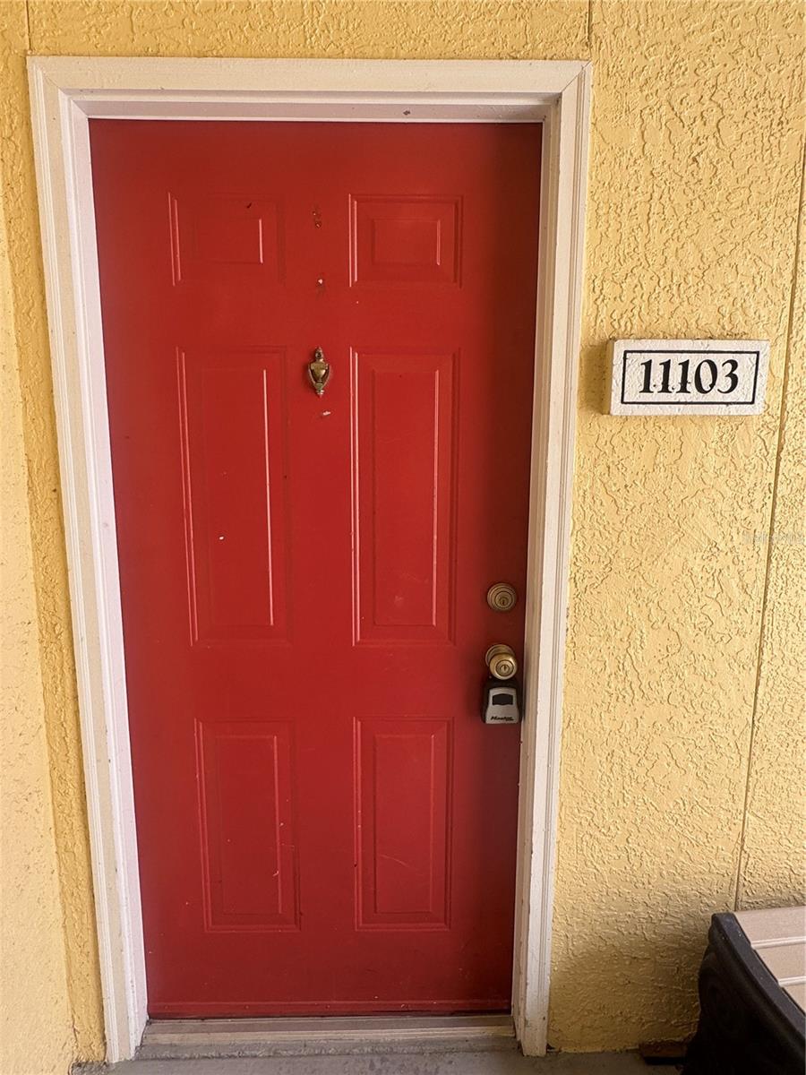 VISCONTI WEST - Residential Lease