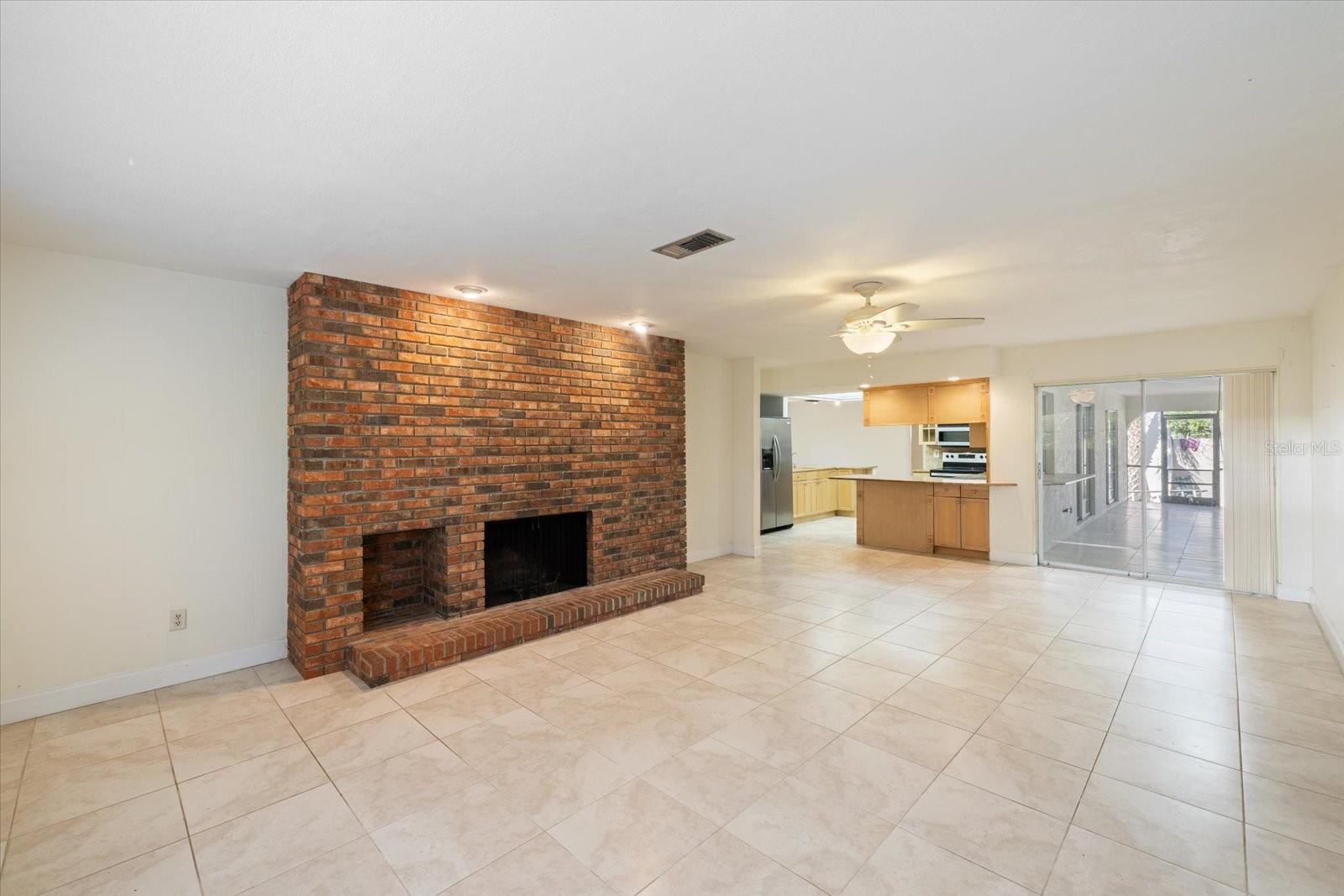 SIESTA BEACH - Residential Lease