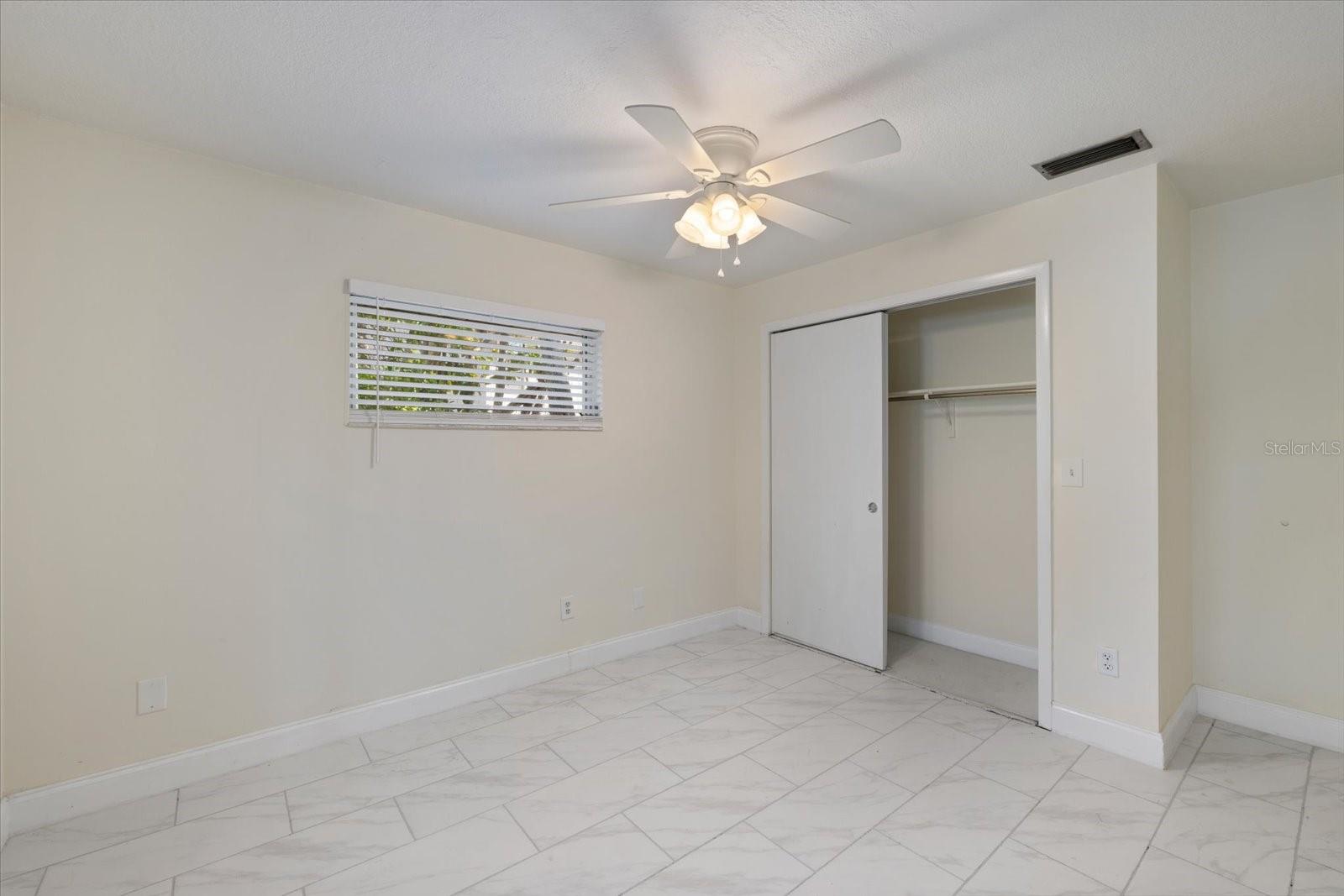 SIESTA BEACH - Residential Lease