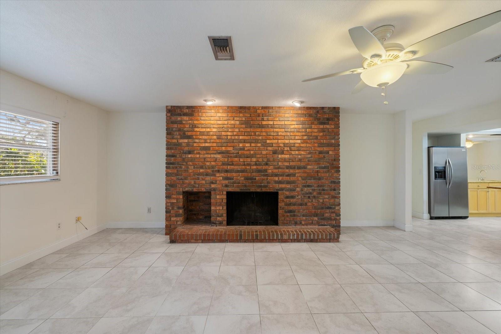 SIESTA BEACH - Residential Lease