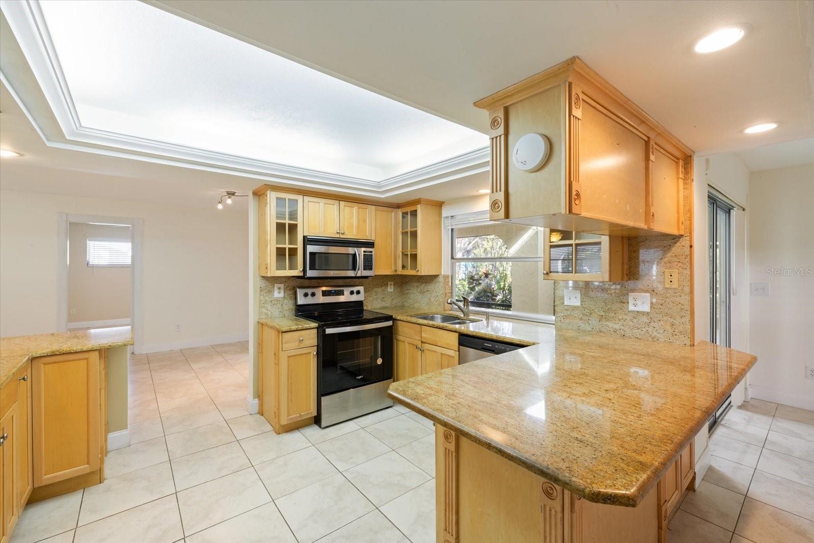 SIESTA BEACH - Residential Lease