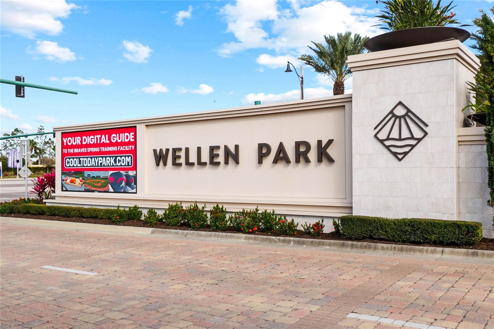 WELLEN PARK GOLF & COUNTRY CLUB - Residential Lease