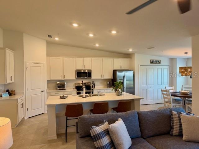 WELLEN PARK GOLF & COUNTRY CLUB - Residential Lease