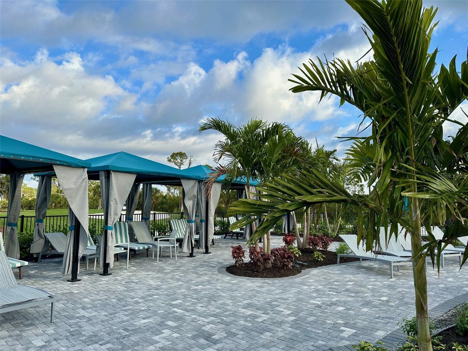 WELLEN PARK GOLF & COUNTRY CLUB - Residential Lease