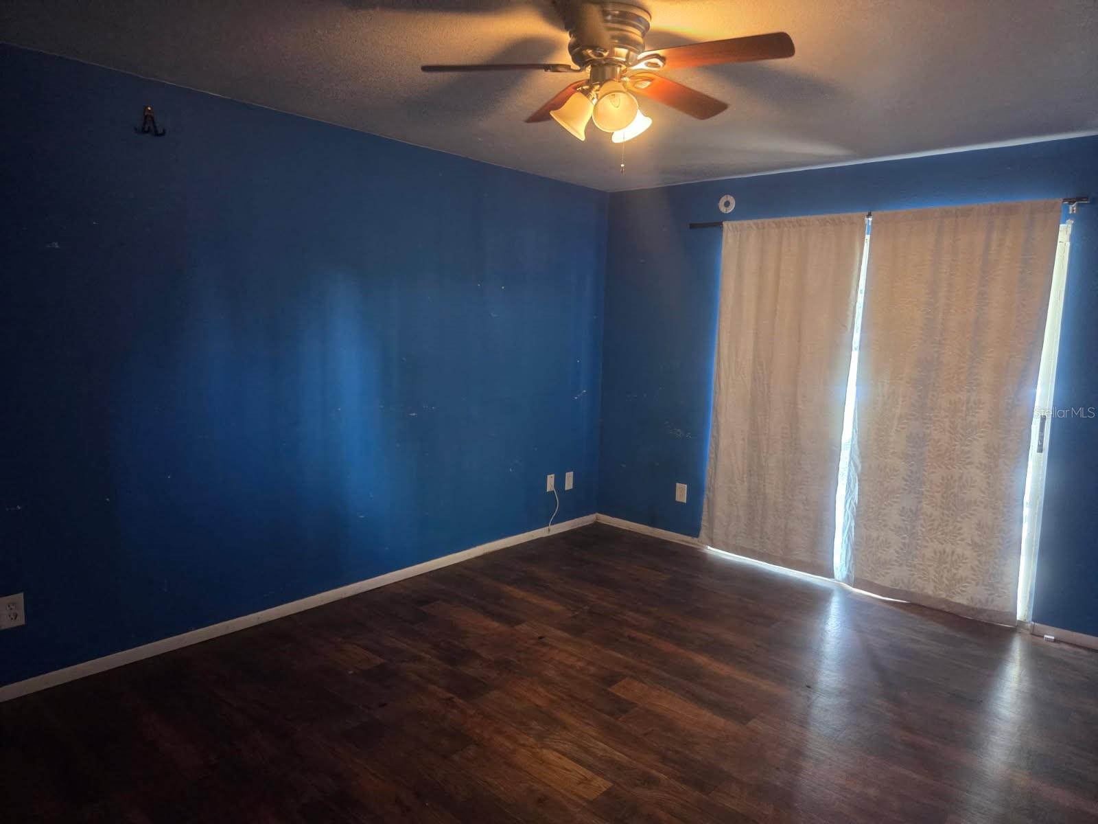 BEACON SQUARE - Residential