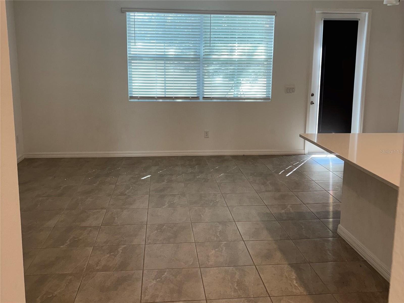 FESTIVAL PH 5 - Residential Lease