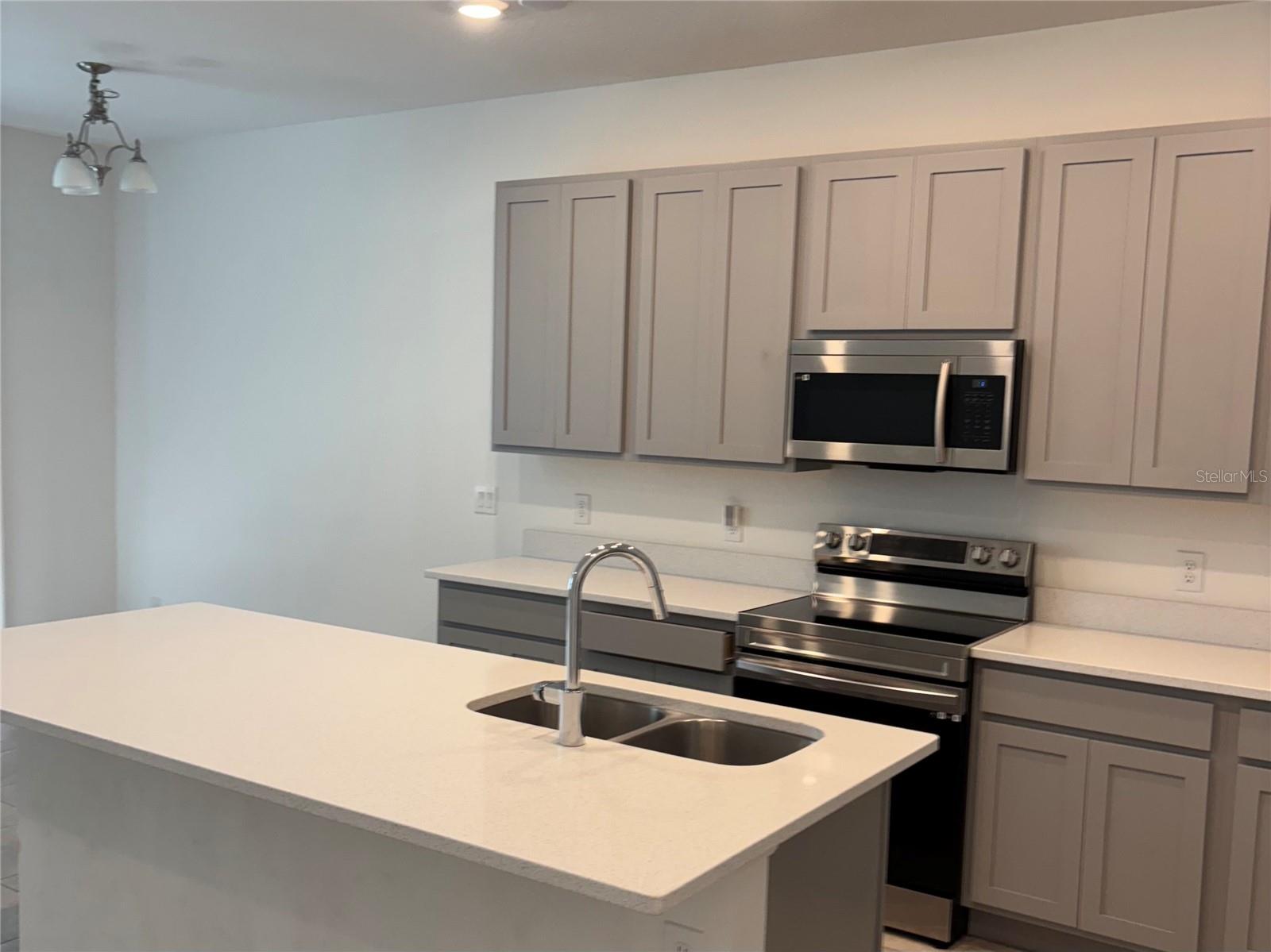 FESTIVAL PH 5 - Residential Lease