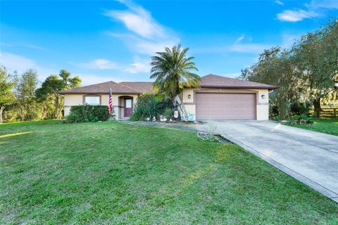 Photo of 13330 Georgia Avenue, Astatula, FL 34705 (MLS # G5105456)
