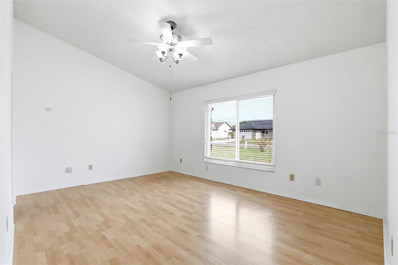 SUNRISE ESTATES UNIT 4 - Residential