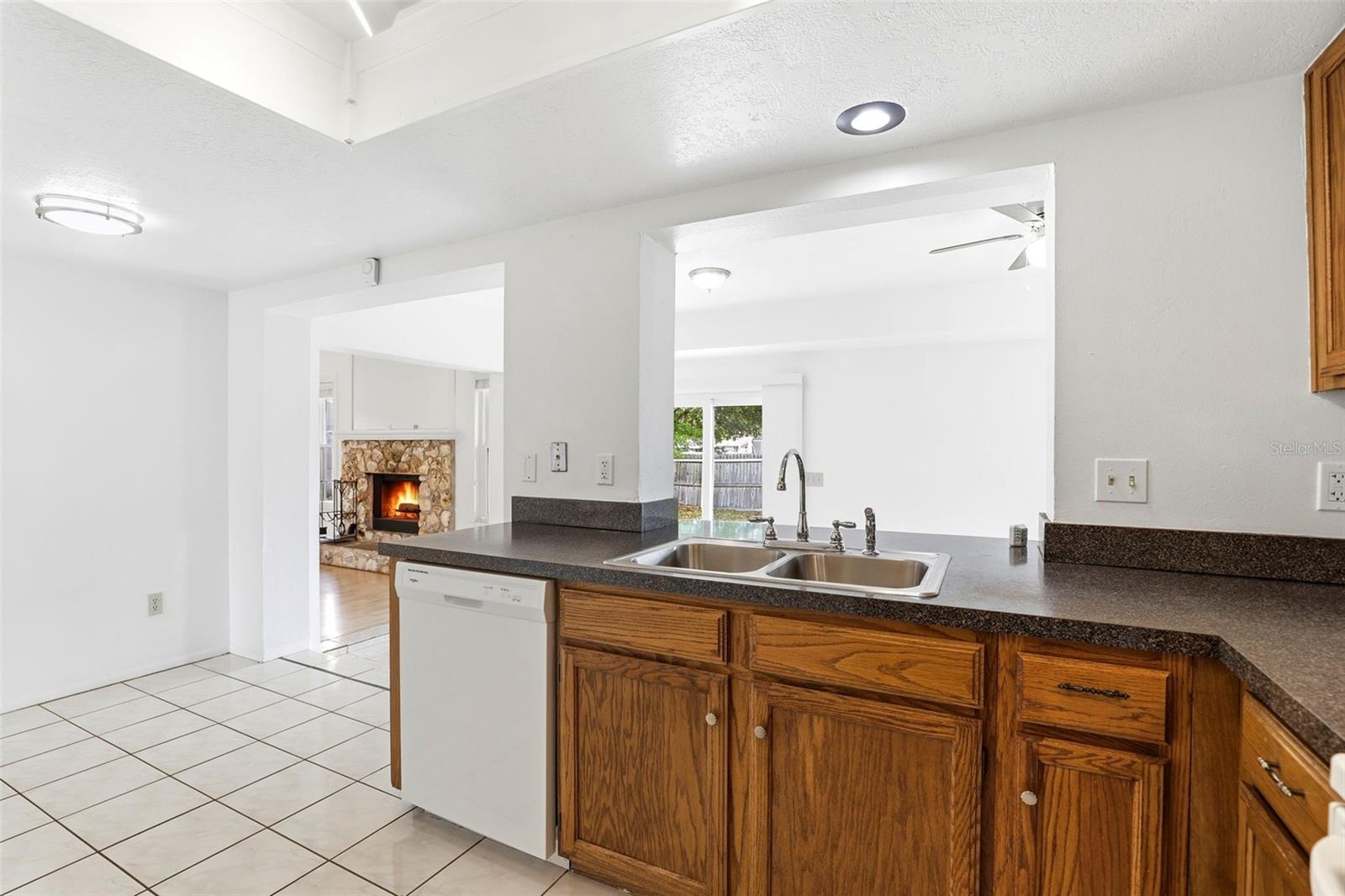 SUNRISE ESTATES UNIT 4 - Residential