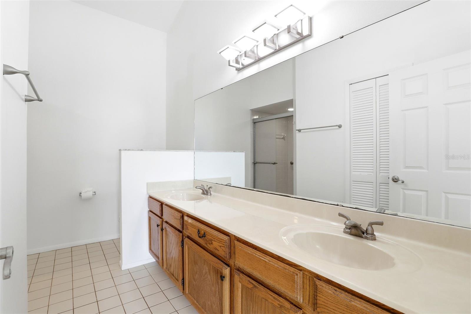 SUNRISE ESTATES UNIT 4 - Residential