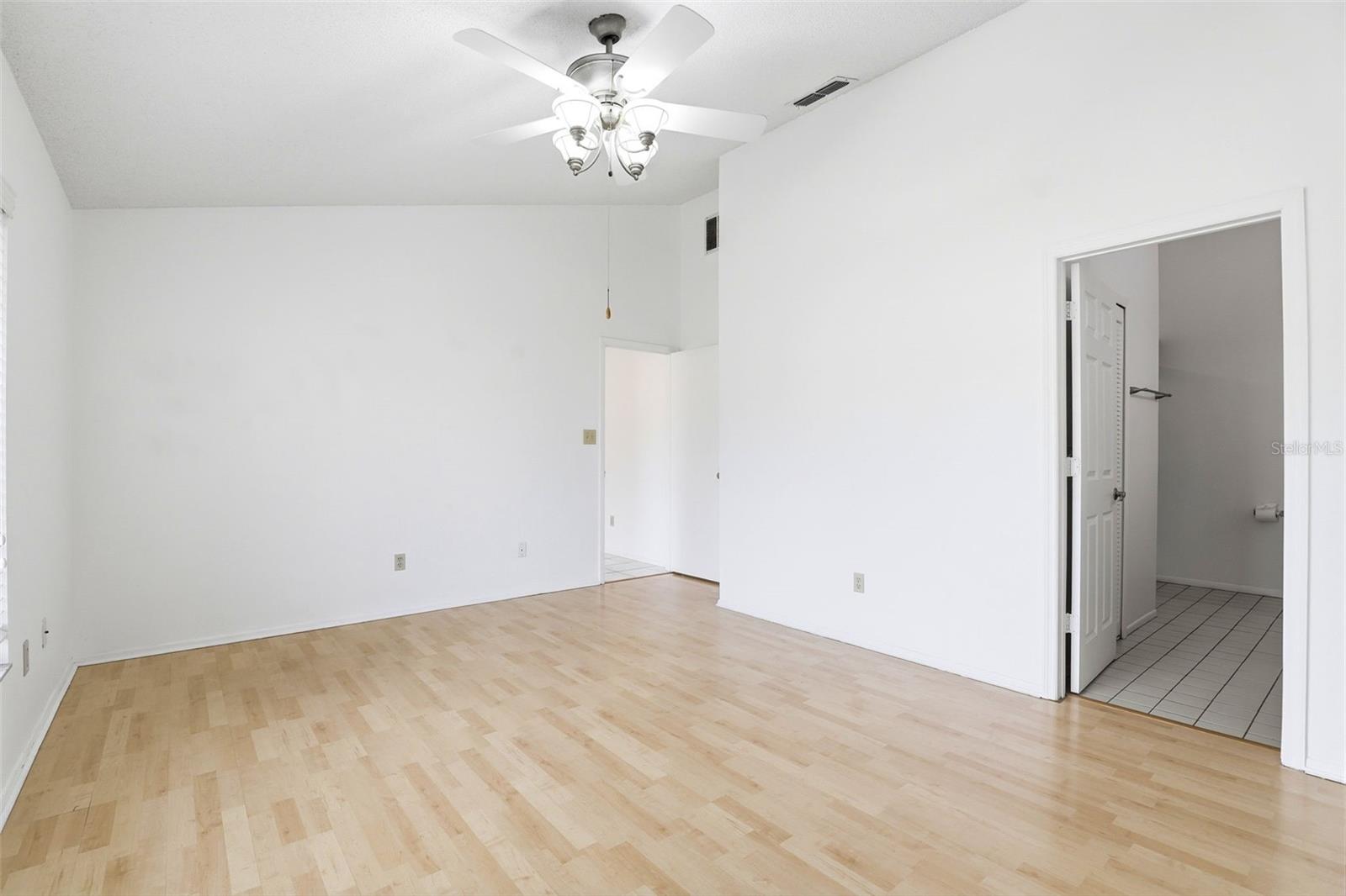 SUNRISE ESTATES UNIT 4 - Residential