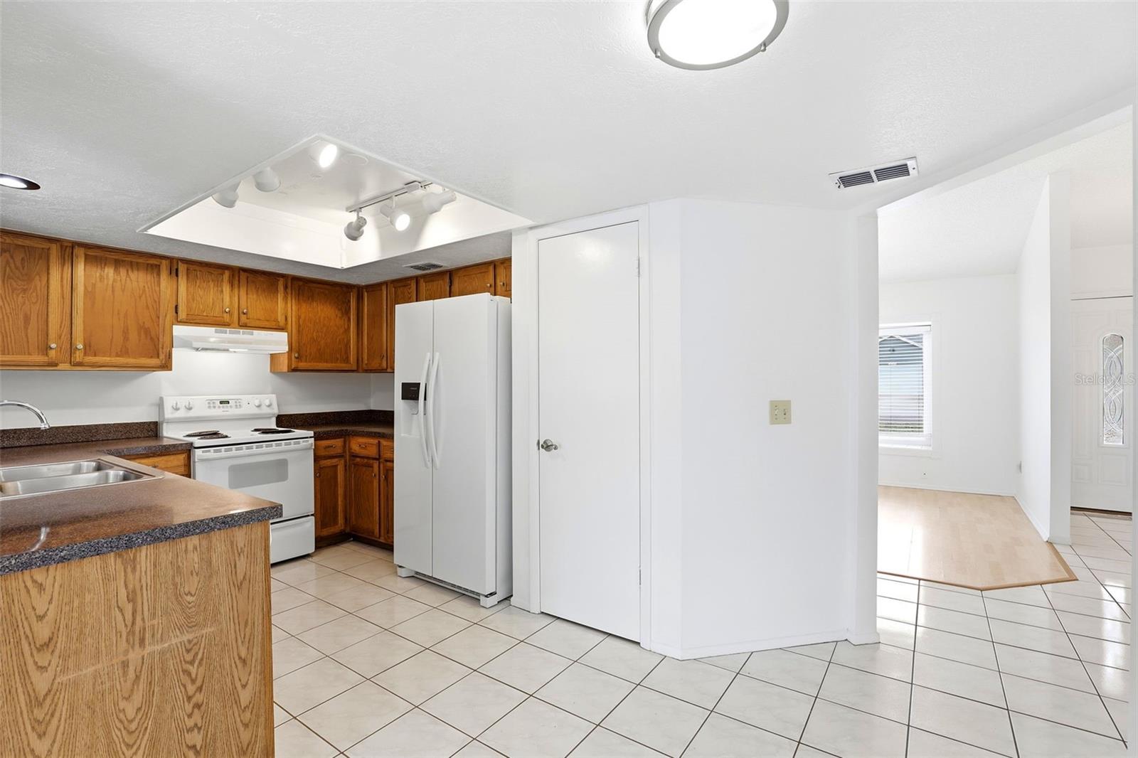 SUNRISE ESTATES UNIT 4 - Residential