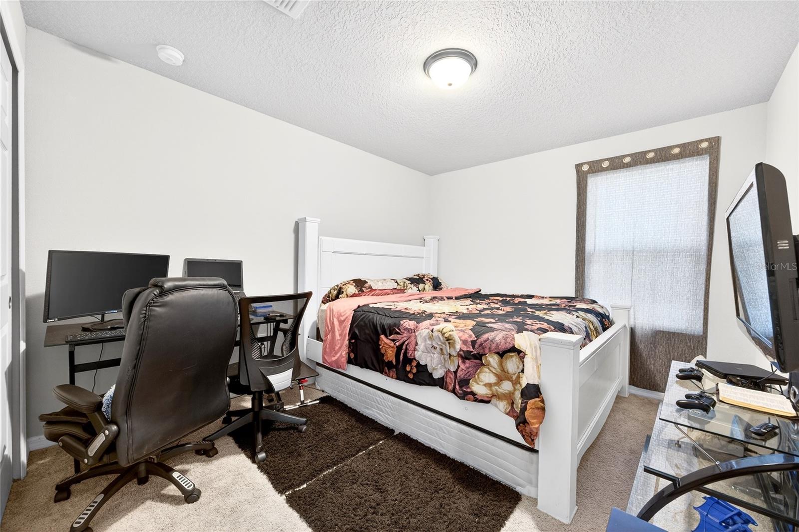 LUCERNE PARK RESERVE - Residential