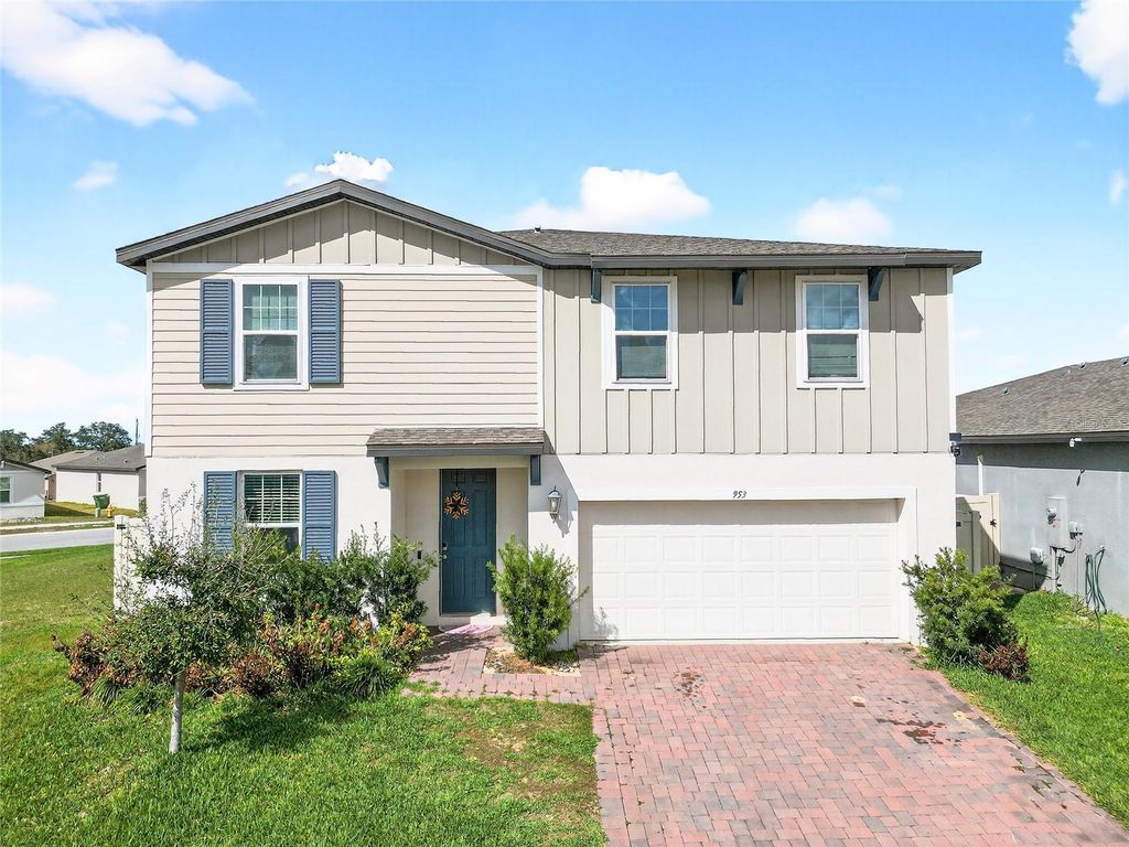 Photo of 953 Cambridge Drive, Winter Haven, FL 33881 (MLS # O6386825)