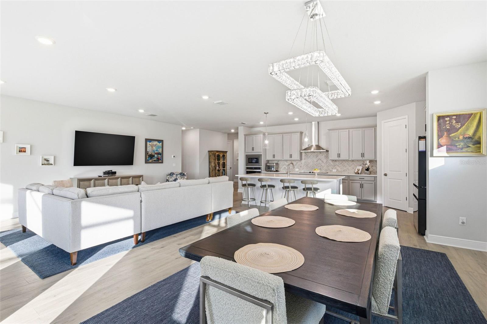 CARMELA SUB - Residential