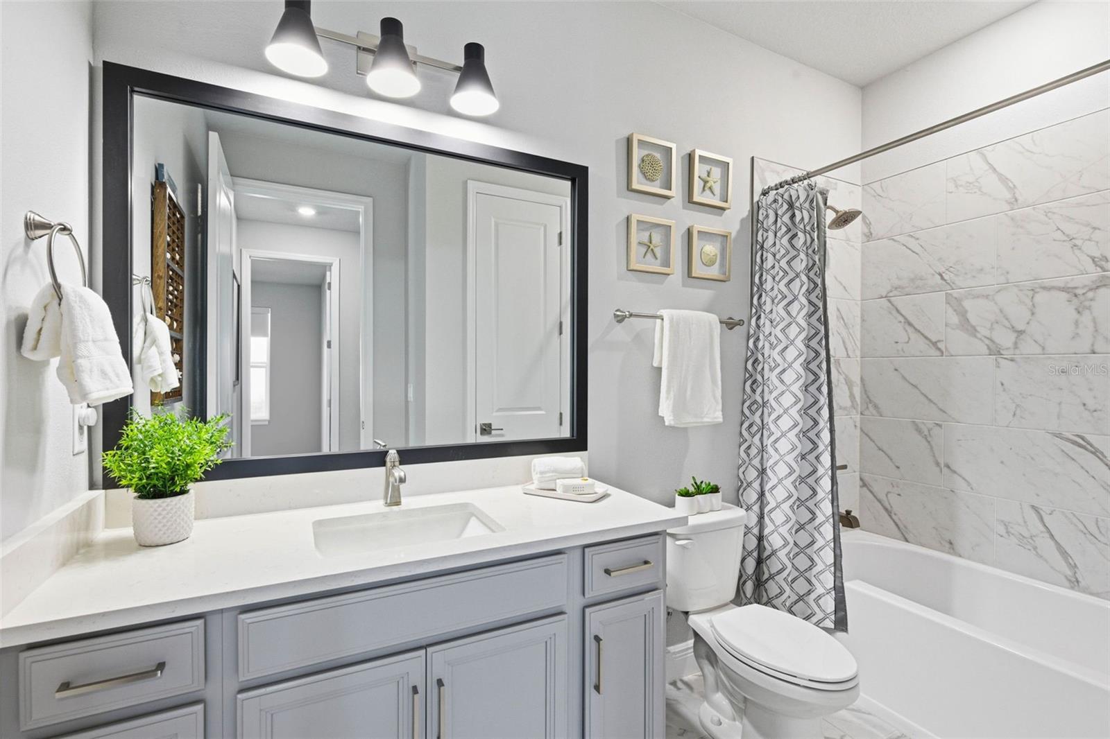 CARMELA SUB - Residential