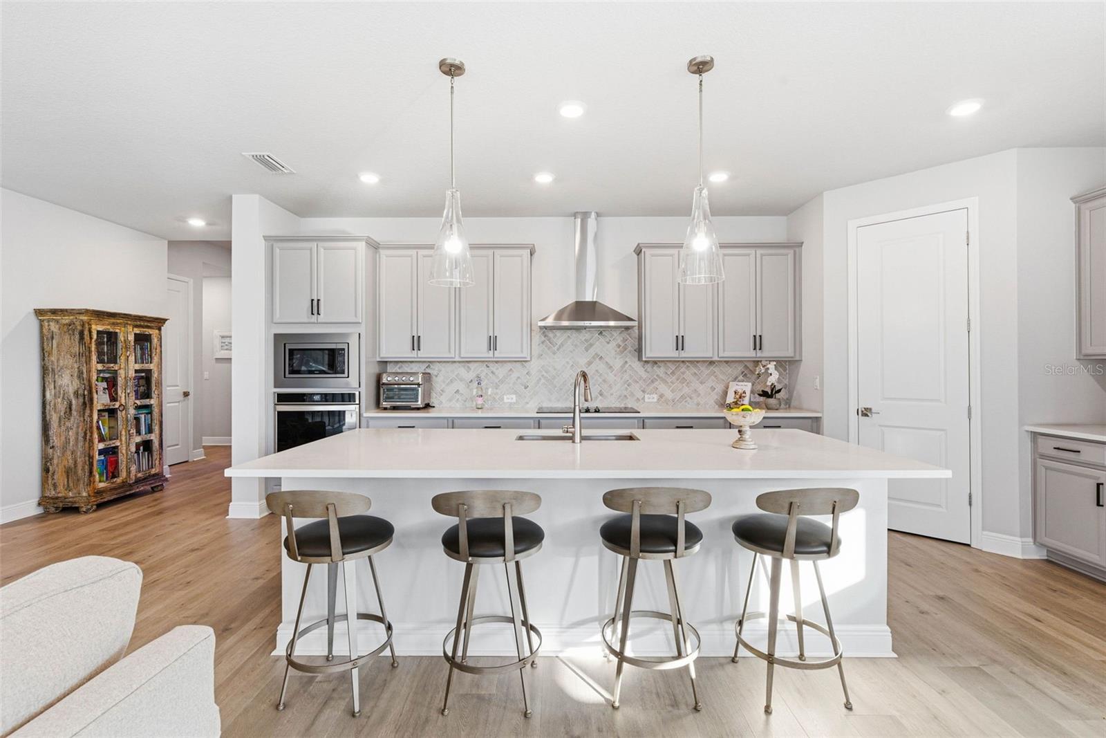 CARMELA SUB - Residential