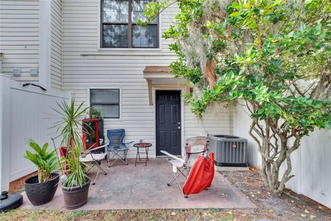 A home in PLANT CITY