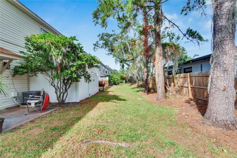 A home in PLANT CITY