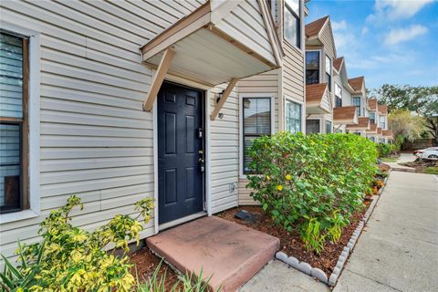 A home in PLANT CITY