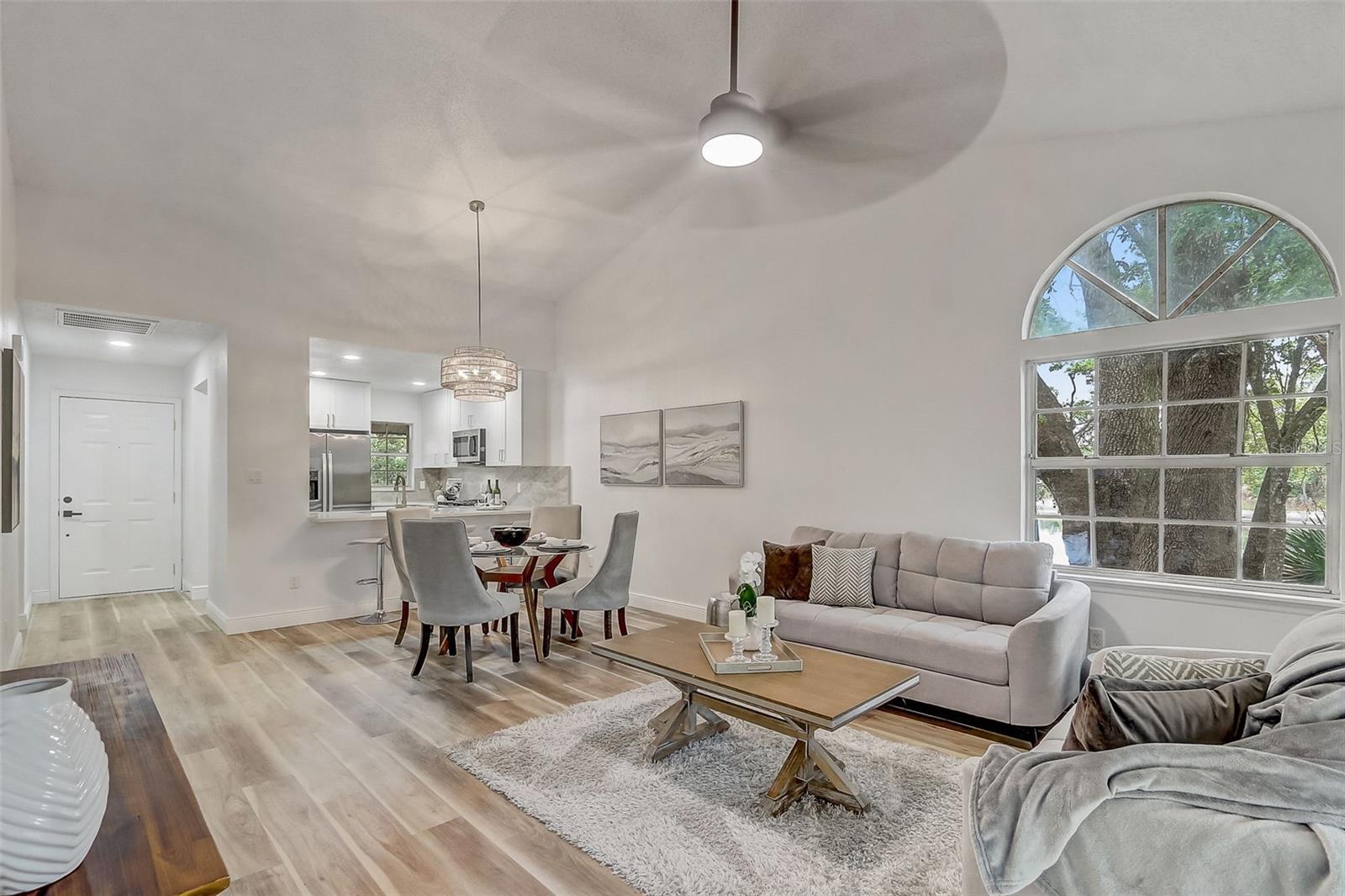 DEER RUN UNIT 14B - Residential