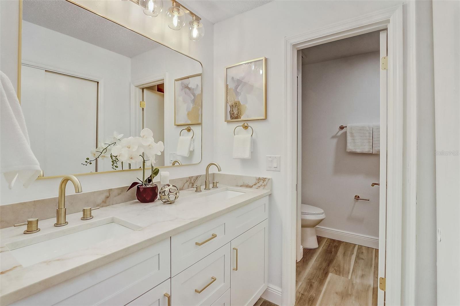 DEER RUN UNIT 14B - Residential