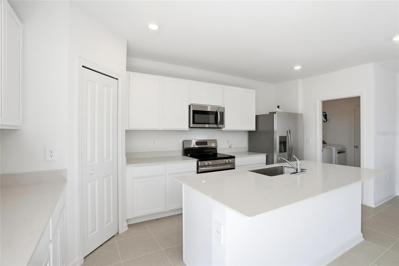 HUNT CLUB GROVES 40S - Residential