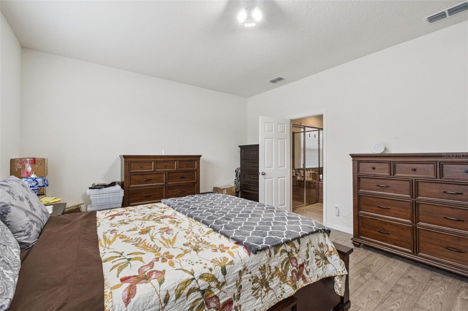 WOODLAND PARK - Residential