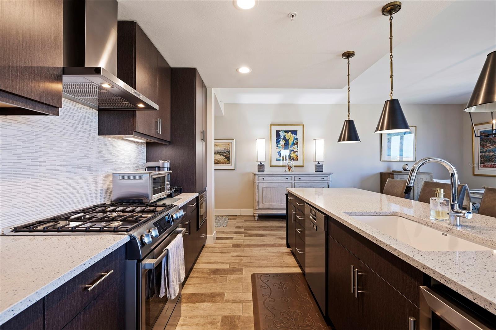199 DALI BOULEVARD 704