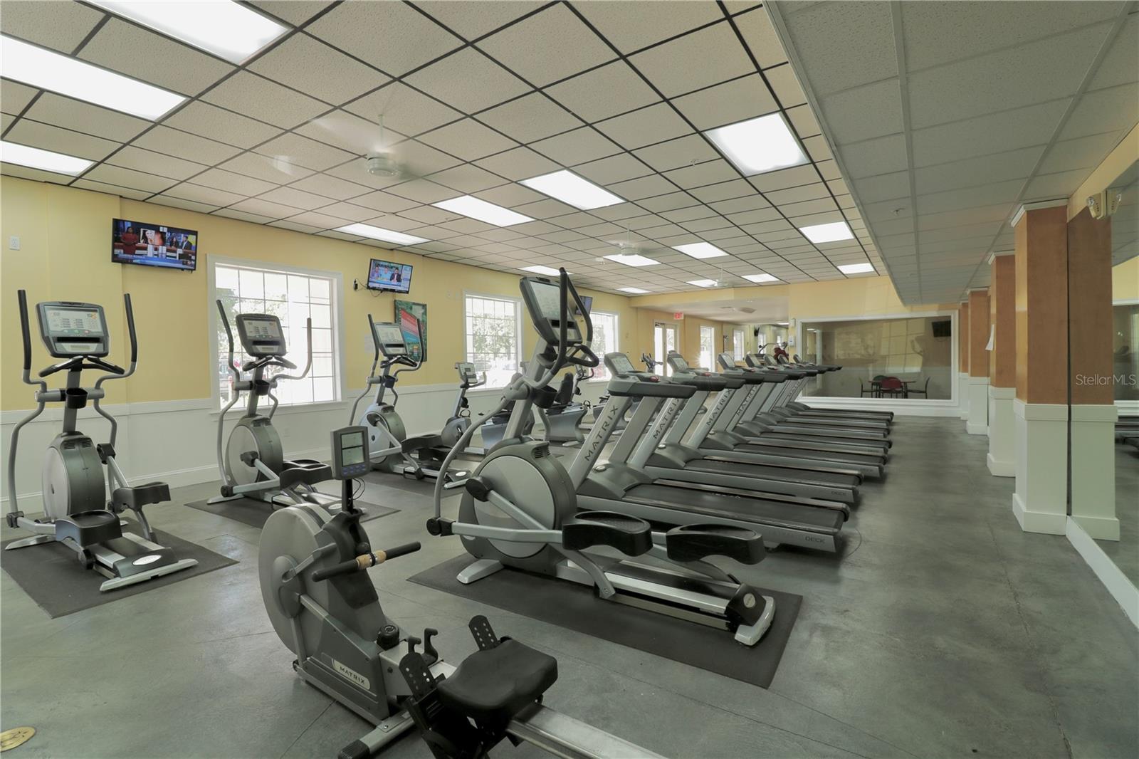 HAMPTONS/METROWEST - Residential Lease