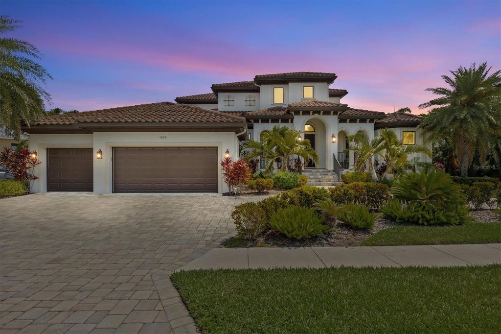 Photo of 949 Symphony Isles Boulevard, Apollo Beach, FL 33572 (MLS # TB8375103)