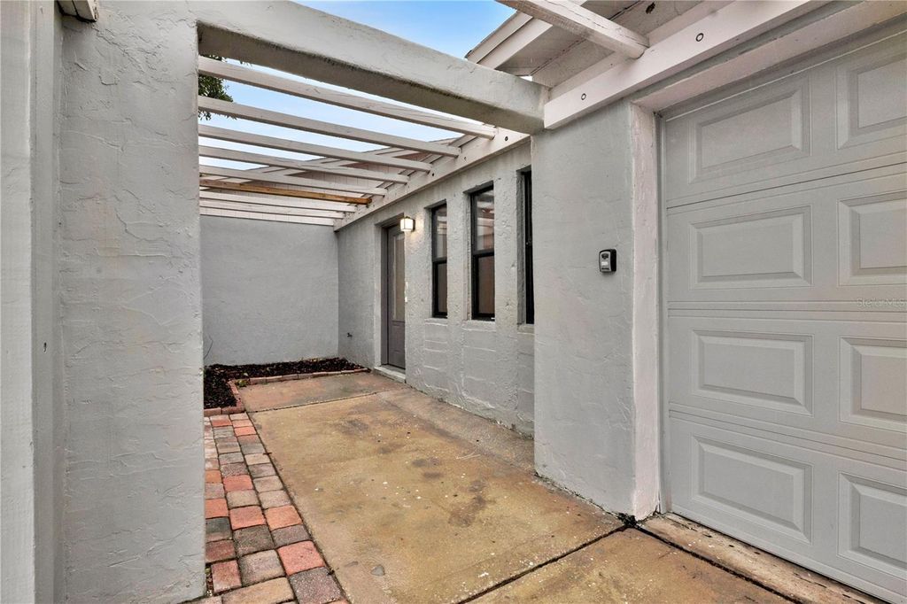 Photo of 299 Valencia Avenue, Kissimmee, FL 34743 (MLS # O6404663)