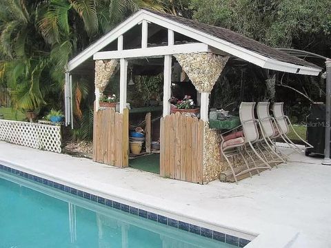 A home in FORT PIERCE