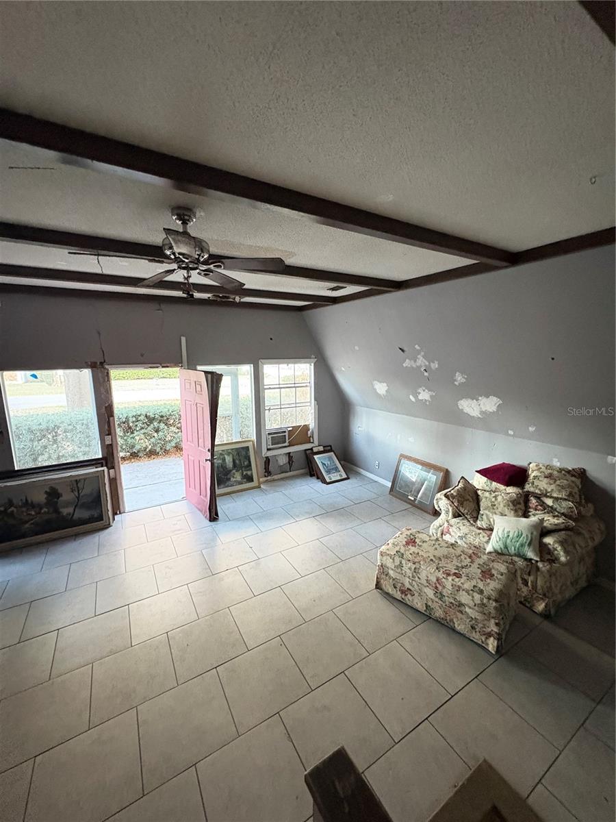 HILLCREST SUB - Residential