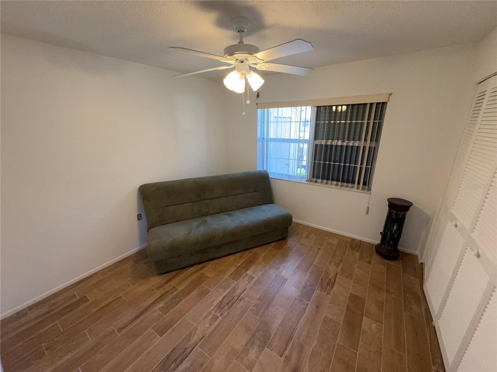 HOLIDAY LAKE VILLAS CONDO - Residential