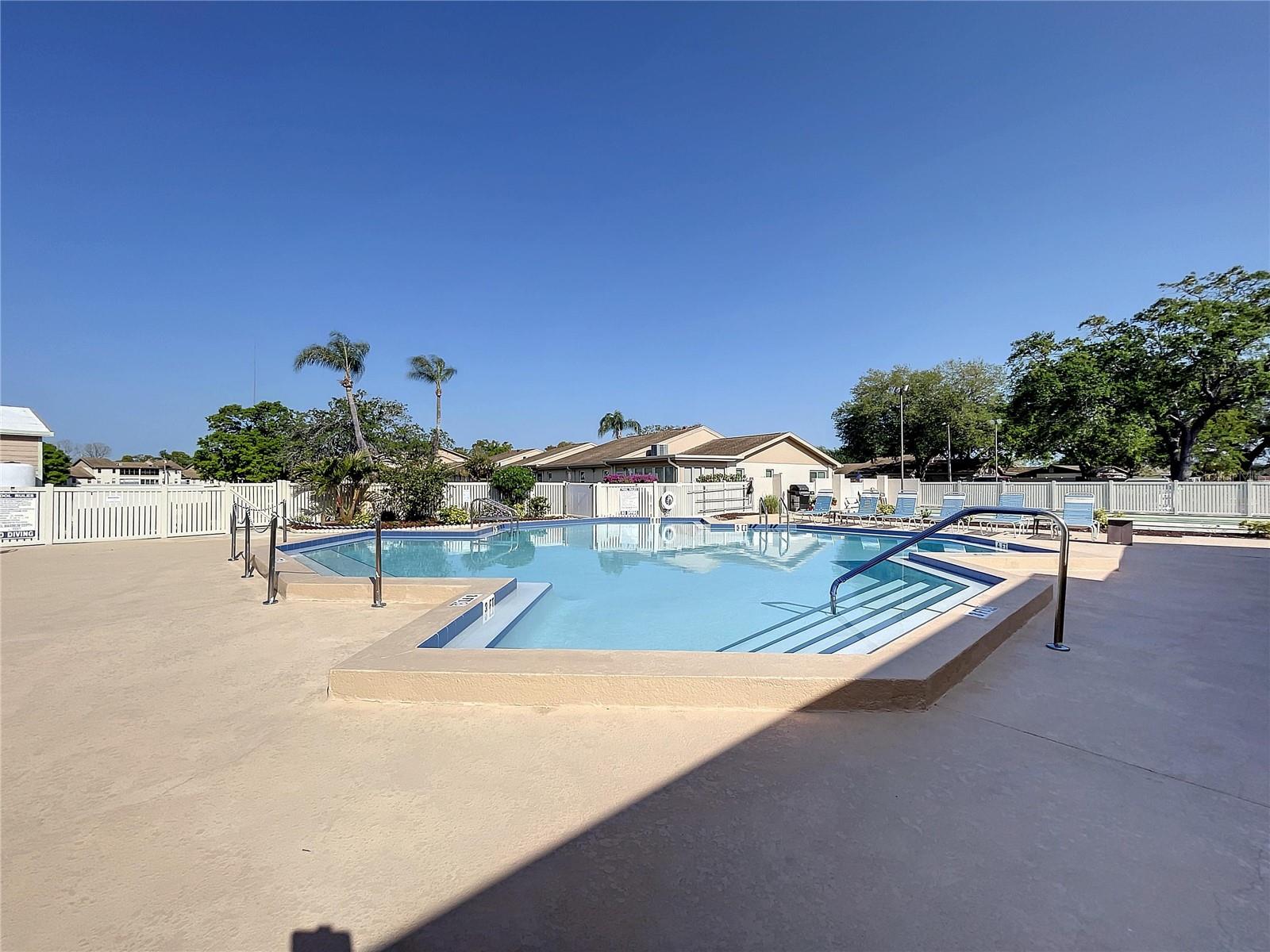 HOLIDAY LAKE VILLAS CONDO - Residential