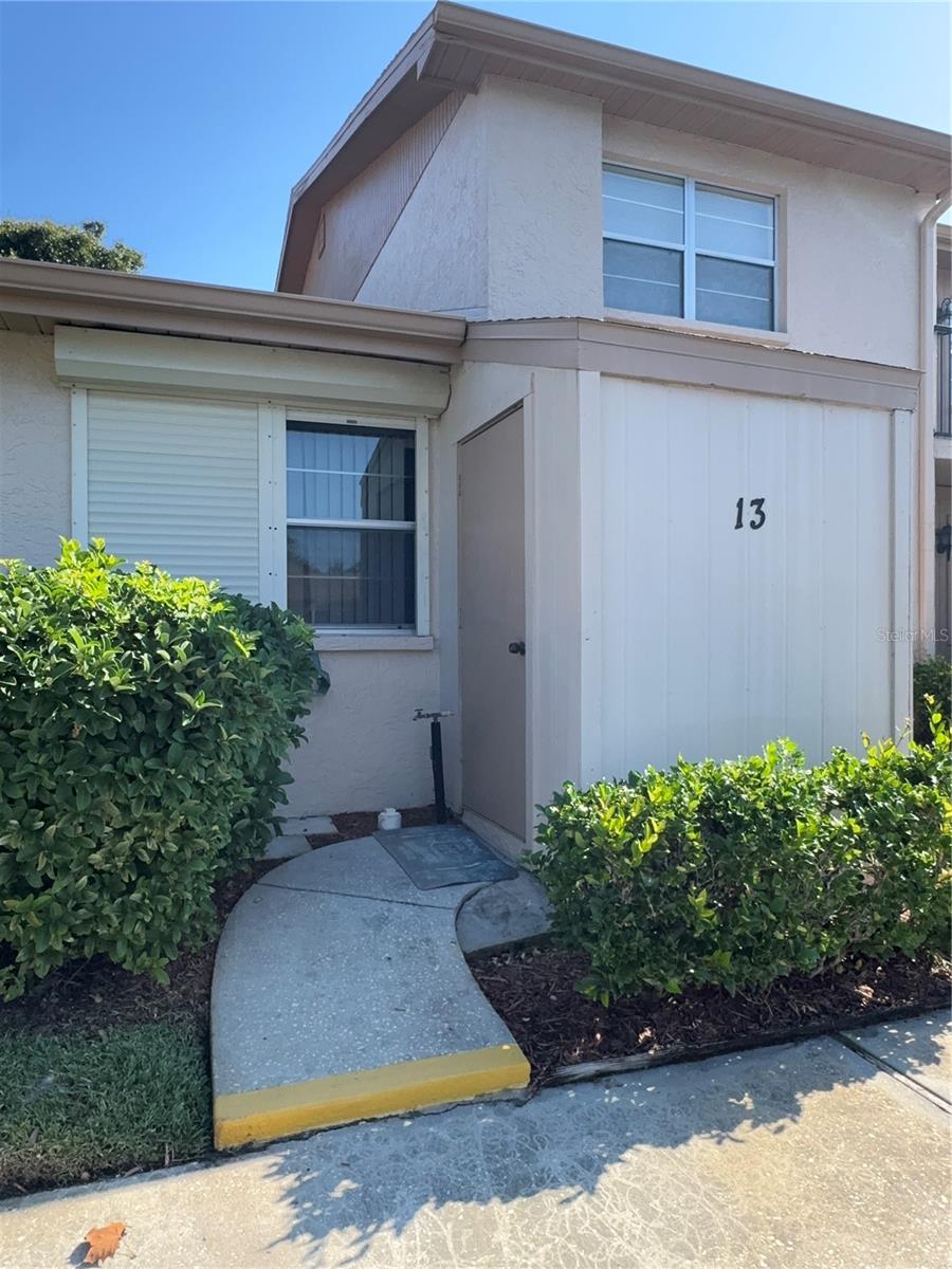 HOLIDAY LAKE VILLAS CONDO - Residential