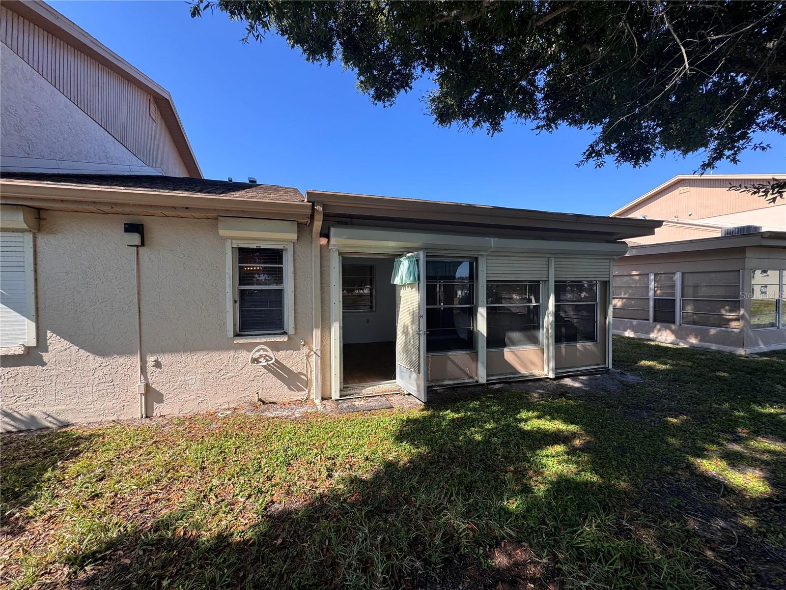 HOLIDAY LAKE VILLAS CONDO - Residential