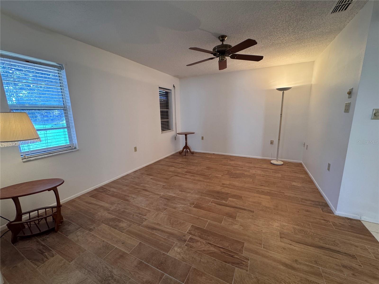 HOLIDAY LAKE VILLAS CONDO - Residential