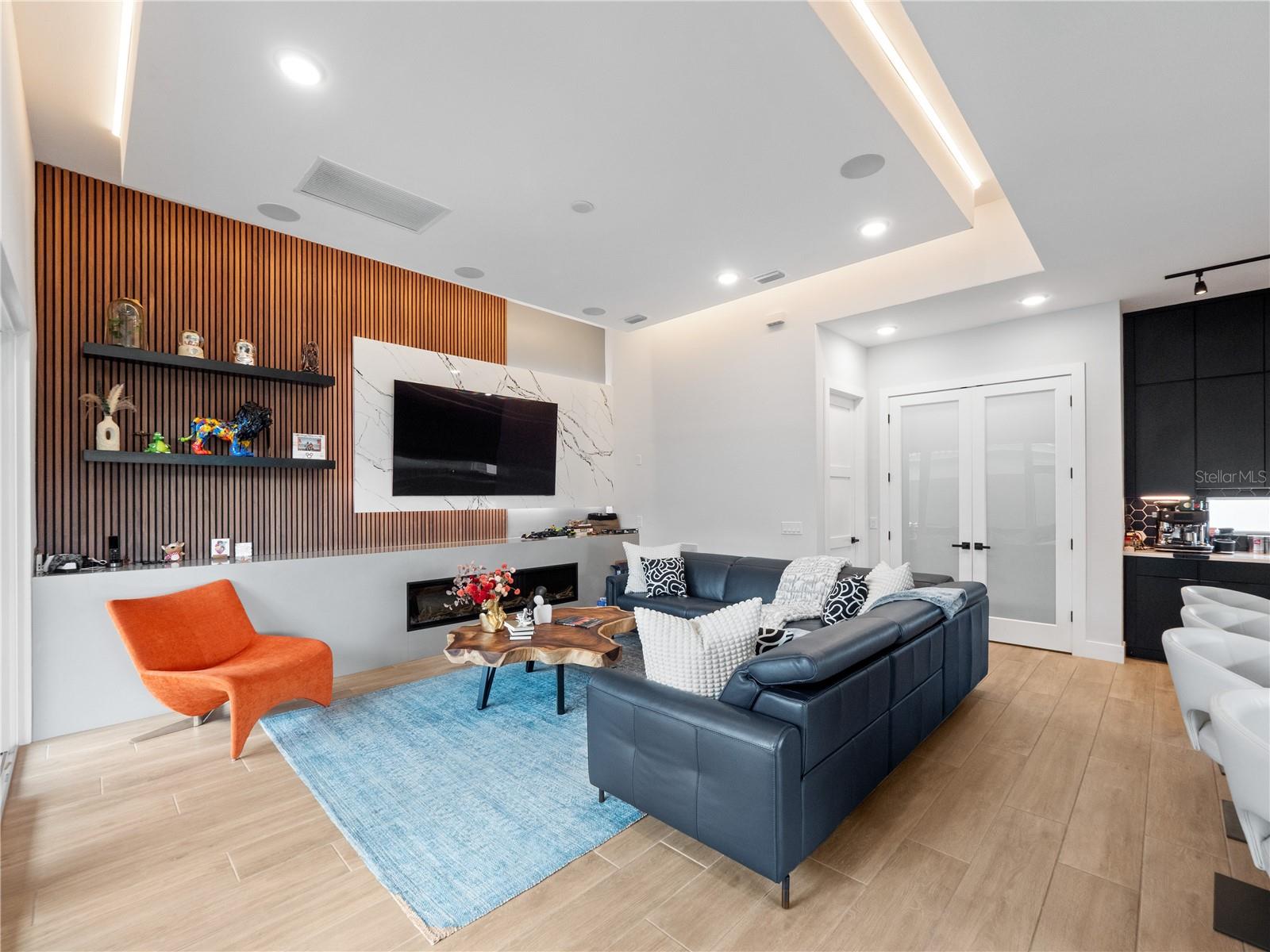 HAMPTON LNDG/PROVIDENCE - Residential Lease