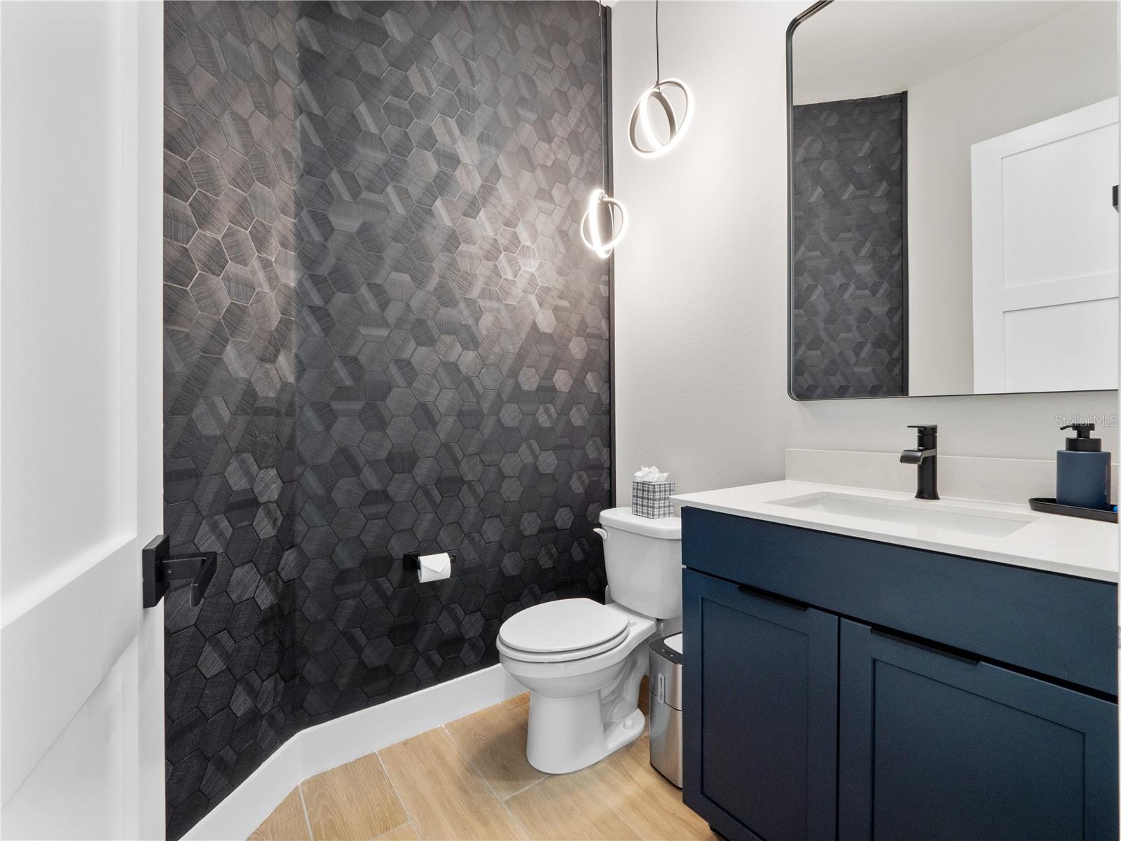 HAMPTON LNDG/PROVIDENCE - Residential Lease