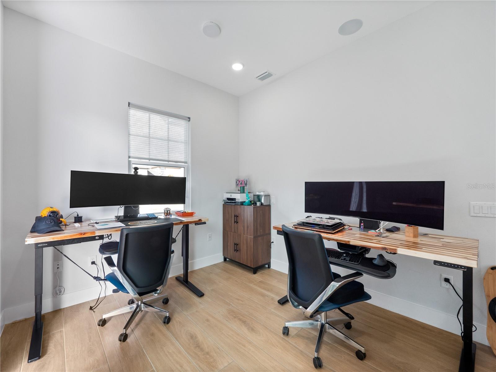 HAMPTON LNDG/PROVIDENCE - Residential Lease