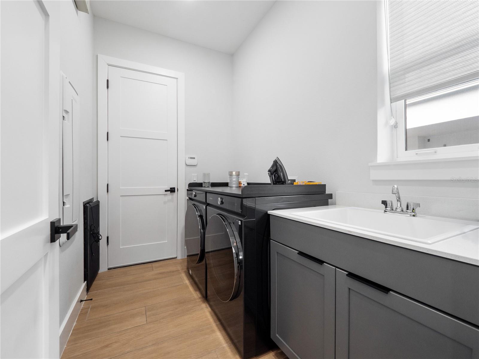 HAMPTON LNDG/PROVIDENCE - Residential Lease